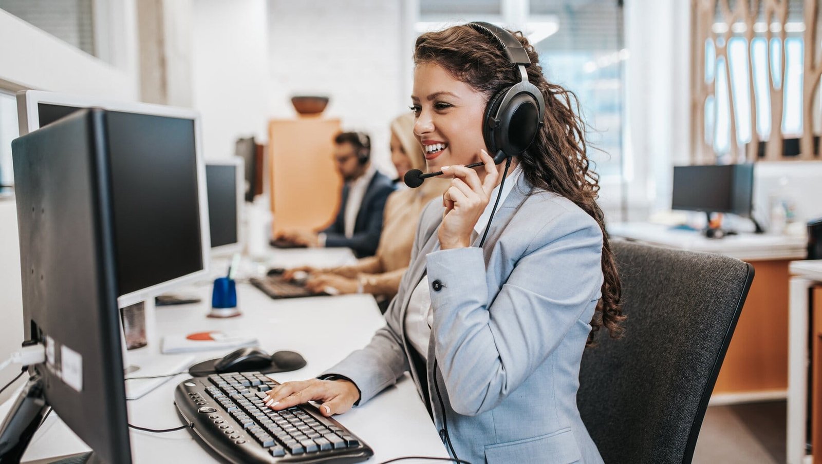 Read more about the article The Essential Skills Every Call Center Agent Needs