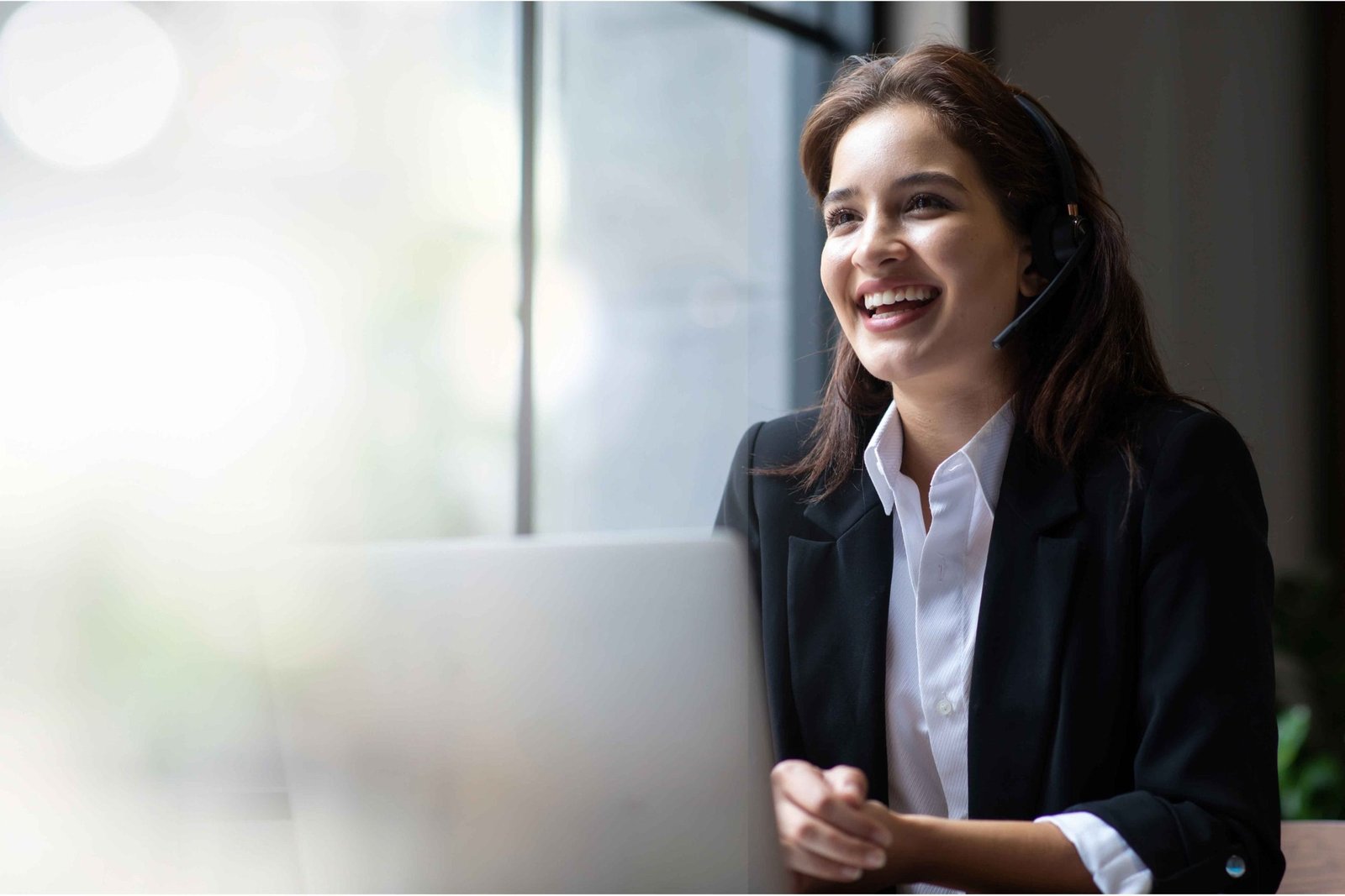 Read more about the article The Importance of Customer Assist: Elevating the Customer Experience